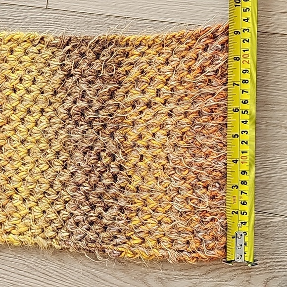 Bettina Italian Yarn Knit Scarf - Picture 9 of 10